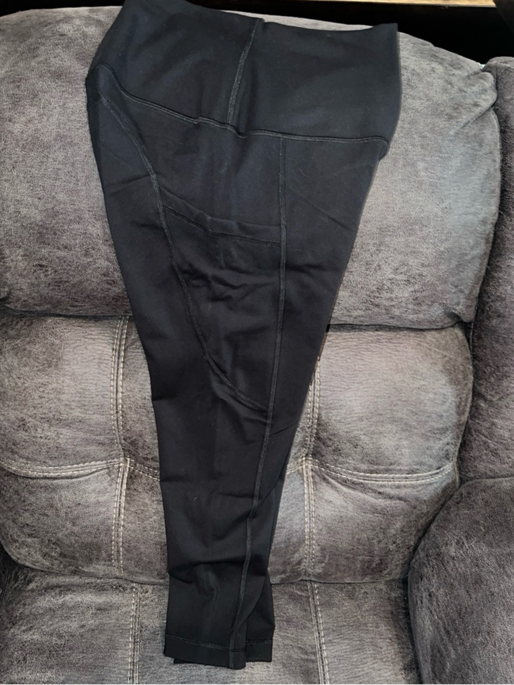 Yogalicious Lux Lenox Pocket Crop Tight Leggings - Picture 13 of 16
